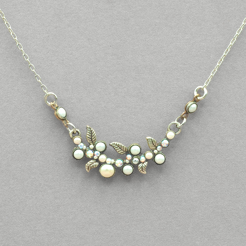 Firefly Scallop Glass Pearl Necklace - White