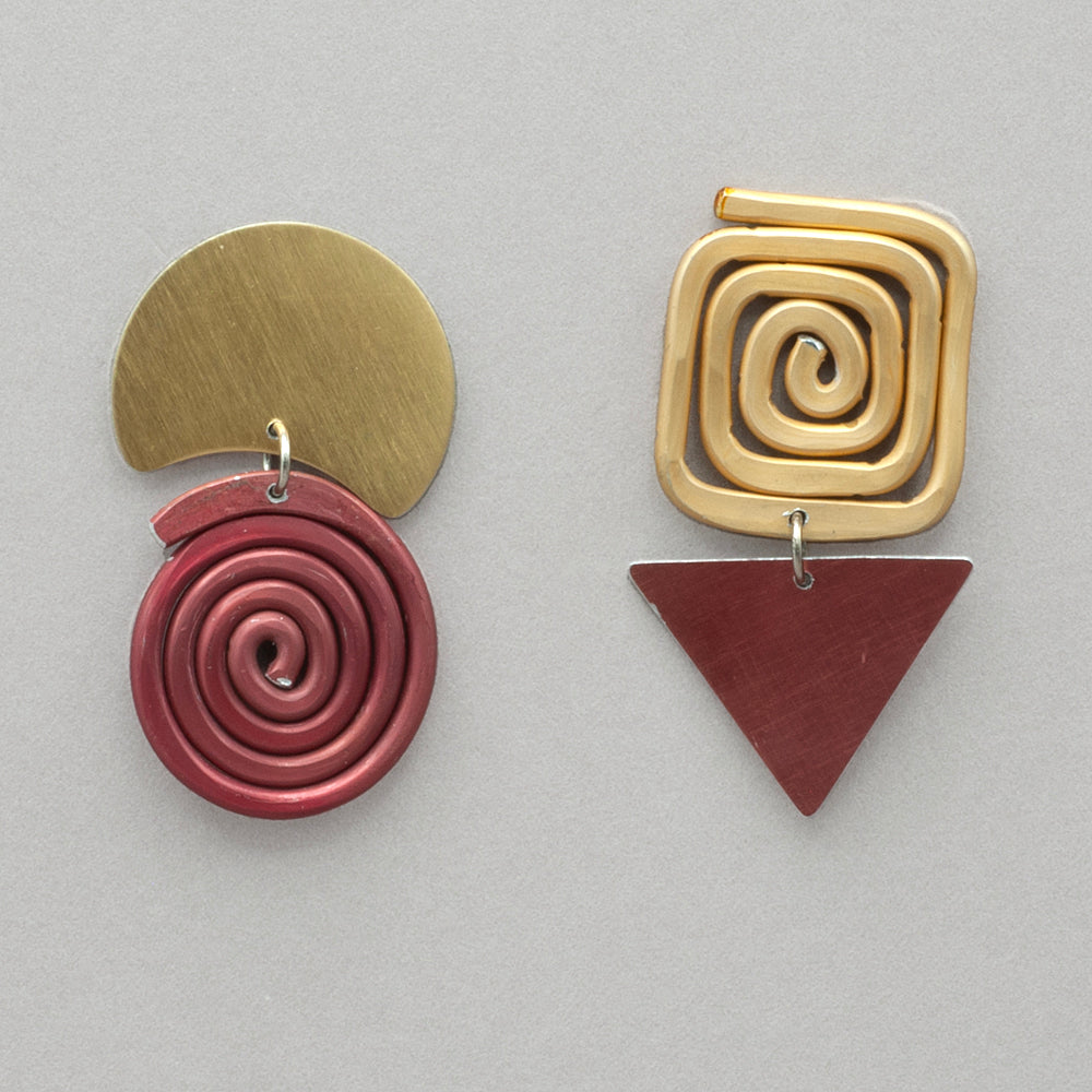 Sylvi Harwin Asymmetric Post Earrings - Gold/Rust